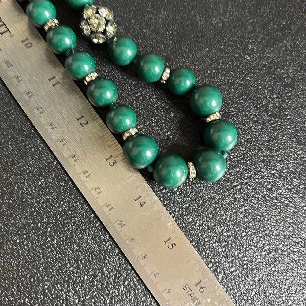 Banana Republic Silver Tone Rope Chain Green Beaded Rhinestone Long Necklace​ - Picture 7 of 7